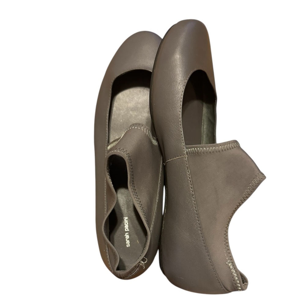 Sarah Pacini Women's gray olive green Ballet Flats size 7,5